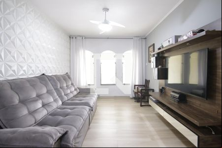 Sala de casa à venda com 2 quartos, 240m² em Vila Guilhermina, São Paulo