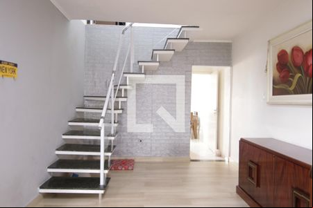 Sala de casa à venda com 2 quartos, 240m² em Vila Guilhermina, São Paulo