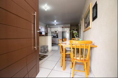 entrada-sala de casa à venda com 2 quartos, 120m² em Santo Andre, São Leopoldo