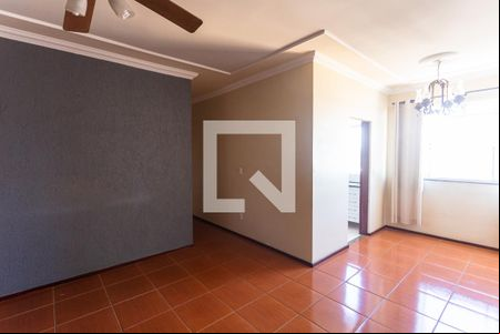 Sala de apartamento à venda com 3 quartos, 70m² em Ana Lúcia, Belo Horizonte
