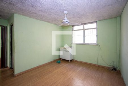 Sala de apartamento para alugar com 2 quartos, 55m² em Estrela do Norte, São Gonçalo
