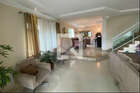 Sala de casa para alugar com 3 quartos, 200m² em Jardim Vinte E Cinco de Agosto, Duque de Caxias