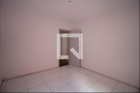Quarto 2 de casa para alugar com 2 quartos, 80m² em Vila Carmosina, São Paulo