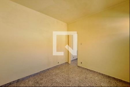 Quarto de casa para alugar com 1 quarto, 50m² em Inhauma, Rio de Janeiro
