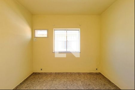 Quarto de casa para alugar com 1 quarto, 50m² em Inhauma, Rio de Janeiro