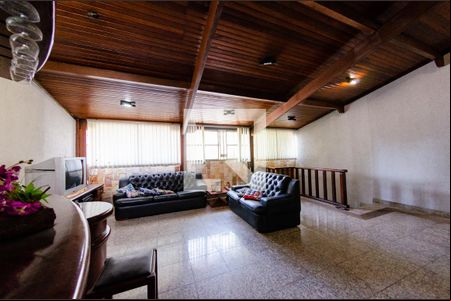 Sala de casa à venda com 3 quartos, 200m² em Caiçara-adelaide, Belo Horizonte