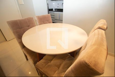 Detalhe Sala de apartamento para alugar com 2 quartos, 62m² em Vila Mangalot, São Paulo