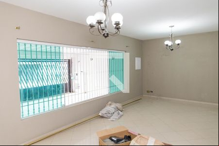 Sala de casa à venda com 5 quartos, 243m² em Conceição, Diadema
