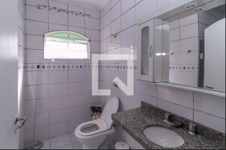Banheiro de kitnet/studio para alugar com 1 quarto, 10m² em Jardim Avelino, São Paulo