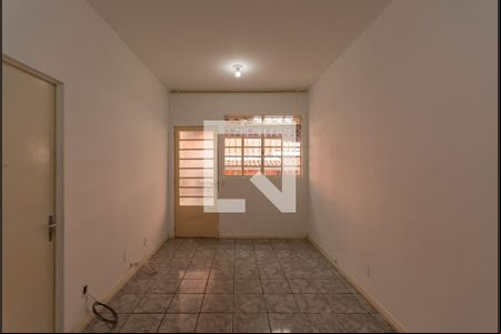 Sala de casa de condomínio à venda com 2 quartos, 60m² em Primeiro de Maio, Belo Horizonte
