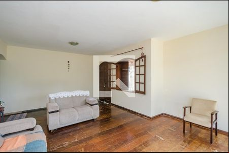 Sala 1 de casa à venda com 3 quartos, 1000m² em Ipê, Nova Lima