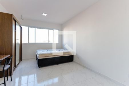 Quarto e Sala de kitnet/studio para alugar com 1 quarto, 24m² em Vila Mazzei, São Paulo