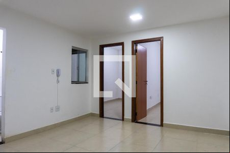 Sala de apartamento para alugar com 2 quartos, 45m² em Riacho Fundo I, Brasília