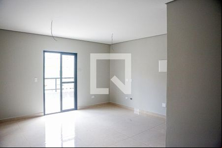 Sala de casa de condomínio à venda com 2 quartos, 100m² em Vila Pinheirinho, Santo André