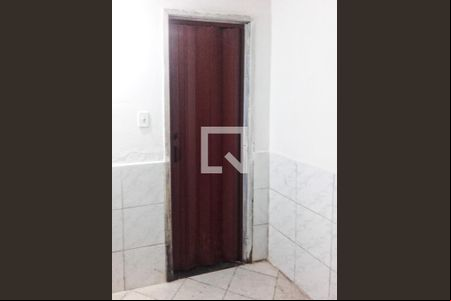 Quarto de apartamento para alugar com 1 quarto, 55m² em Pituaçu, Salvador