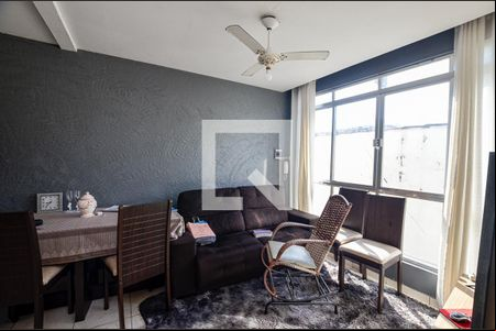 Sala de apartamento à venda com 2 quartos, 67m² em Venda da Cruz, São Gonçalo