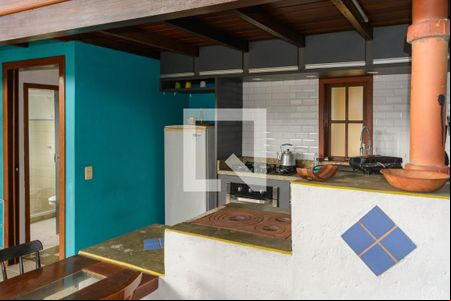 Sala de casa para alugar com 2 quartos, 102m² em São João do Rio Vermelho, Florianópolis