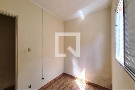 Quarto 2 (casa da frente) de casa à venda com 5 quartos, 174m² em Vila Antonieta, São Paulo