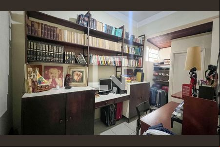 Quarto 1 de casa para alugar com 4 quartos, 190m² em Icaraí, Niterói