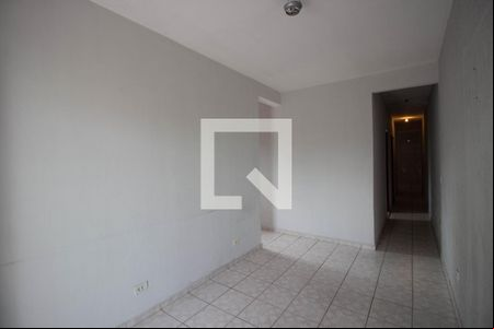 Sala de casa para alugar com 3 quartos, 250m² em Vila Carmosina, São Paulo