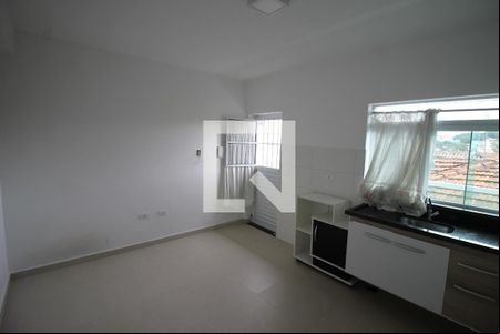 Quarto e Cozinha de kitnet/studio para alugar com 1 quarto, 15m² em Vila Canero, São Paulo