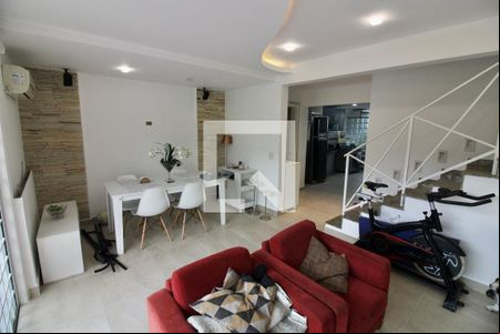 Sala de casa de condomínio à venda com 3 quartos, 118m² em Vargem Pequena, Rio de Janeiro