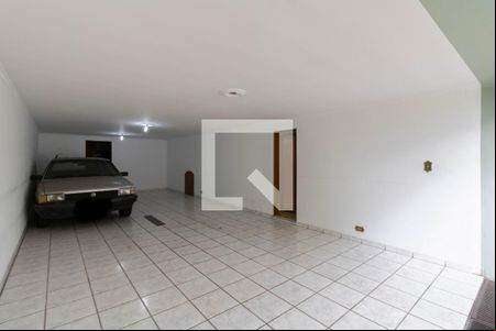 Garagem de casa à venda com 4 quartos, 402m² em Jardim Santa Mena, Guarulhos