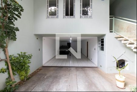 Garagem de casa à venda com 4 quartos, 402m² em Jardim Santa Mena, Guarulhos