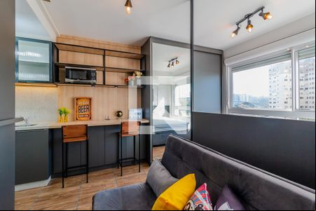 Sala/Dormitório de kitnet/studio para alugar com 1 quarto, 27m² em Partenon, Porto Alegre