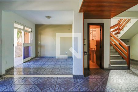 Sala 1 de casa à venda com 4 quartos, 400m² em Cachoeirinha, Belo Horizonte