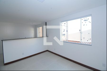 Sala de apartamento para alugar com 2 quartos, 97m² em Braz de Pina, Rio de Janeiro