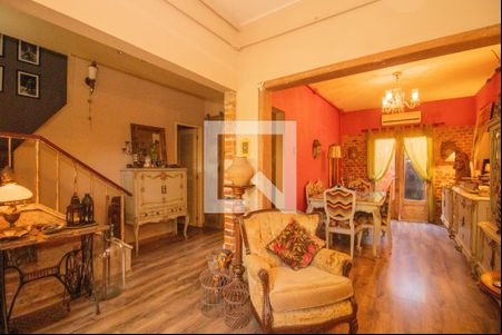 Sala de Estar de casa à venda com 5 quartos, 234m² em Floresta, Porto Alegre