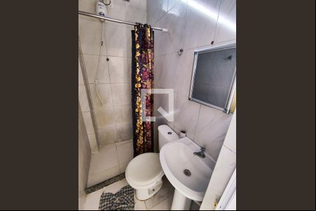 Banheiro da Suíte de casa para alugar com 3 quartos, 75m² em Quintino Bocaiuva, Rio de Janeiro