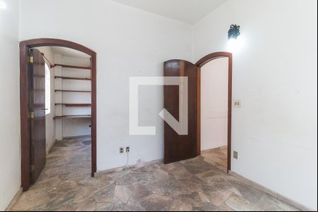 Sala de TV de casa para alugar com 4 quartos, 450m² em Vila Oliveira, Mogi das Cruzes