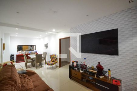 Sala de casa para alugar com 3 quartos, 200m² em Centro, Nilópolis