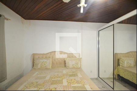 Quarto 1 de casa para alugar com 3 quartos, 200m² em Centro, Nilópolis
