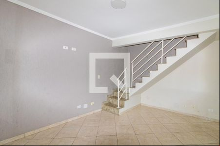 Sala de casa para alugar com 2 quartos, 210m² em Vila Ristori, Guarulhos