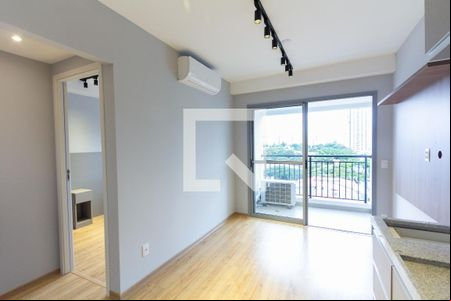 Sala/Cozinha de apartamento para alugar com 1 quarto, 31m² em Indianópolis, São Paulo