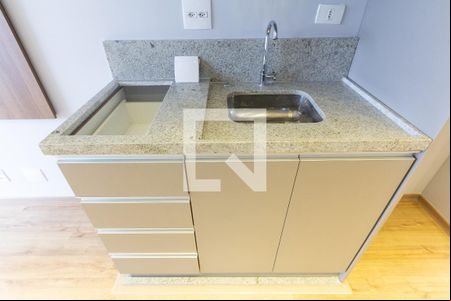 Sala/Cozinha de apartamento para alugar com 1 quarto, 31m² em Indianópolis, São Paulo