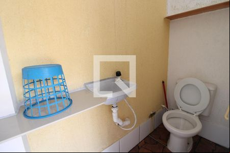 Banheiro de casa de condomínio para alugar com 5 quartos, 400m² em Anil, Rio de Janeiro