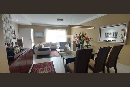 Sala de casa de condomínio à venda com 4 quartos, 287m² em Vila Floresta, Santo André