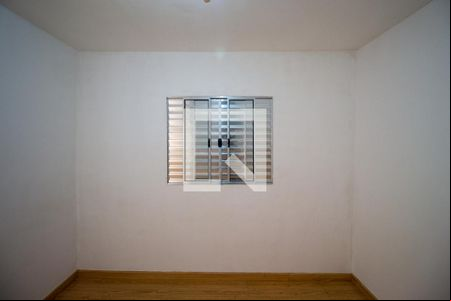 Quarto 2 de casa para alugar com 2 quartos, 80m² em Vila Carmosina, São Paulo
