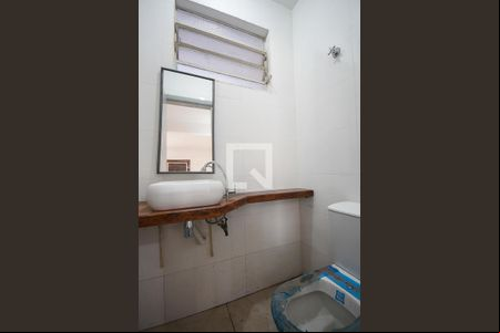 Lavabo de casa para alugar com 4 quartos, 125m² em Super Quadra Morumbi, São Paulo