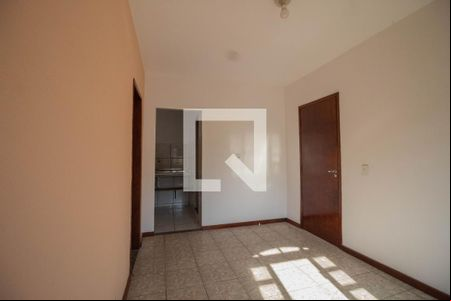 Sala  de casa para alugar com 1 quarto, 42m² em Taquara, Rio de Janeiro