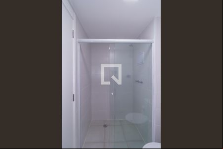 Banheiro de kitnet/studio para alugar com 1 quarto, 26m² em Jardim Independência (são Paulo), São Paulo