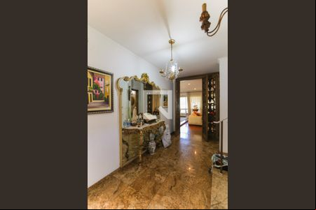Hall de casa para alugar com 6 quartos, 724m² em  Morumbi, São Paulo