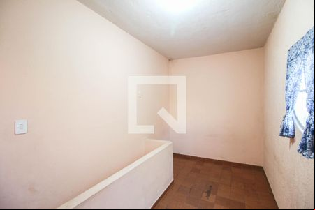 Quarto de kitnet/studio para alugar com 1 quarto, 30m² em Califórnia, Nova Iguaçu
