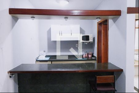 Cozinha de apartamento para alugar com 1 quarto, 35m² em Centro, São Vicente