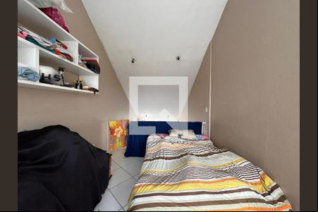 Suíte de casa à venda com 2 quartos, 71m² em Campo Novo, Porto Alegre