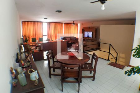 Sala de casa para alugar com 5 quartos, 260m² em Centro, Niterói